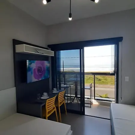 Studio 107 Maravilhoso Frente Mar Piscina Aquecida Matinhos Exterior photo